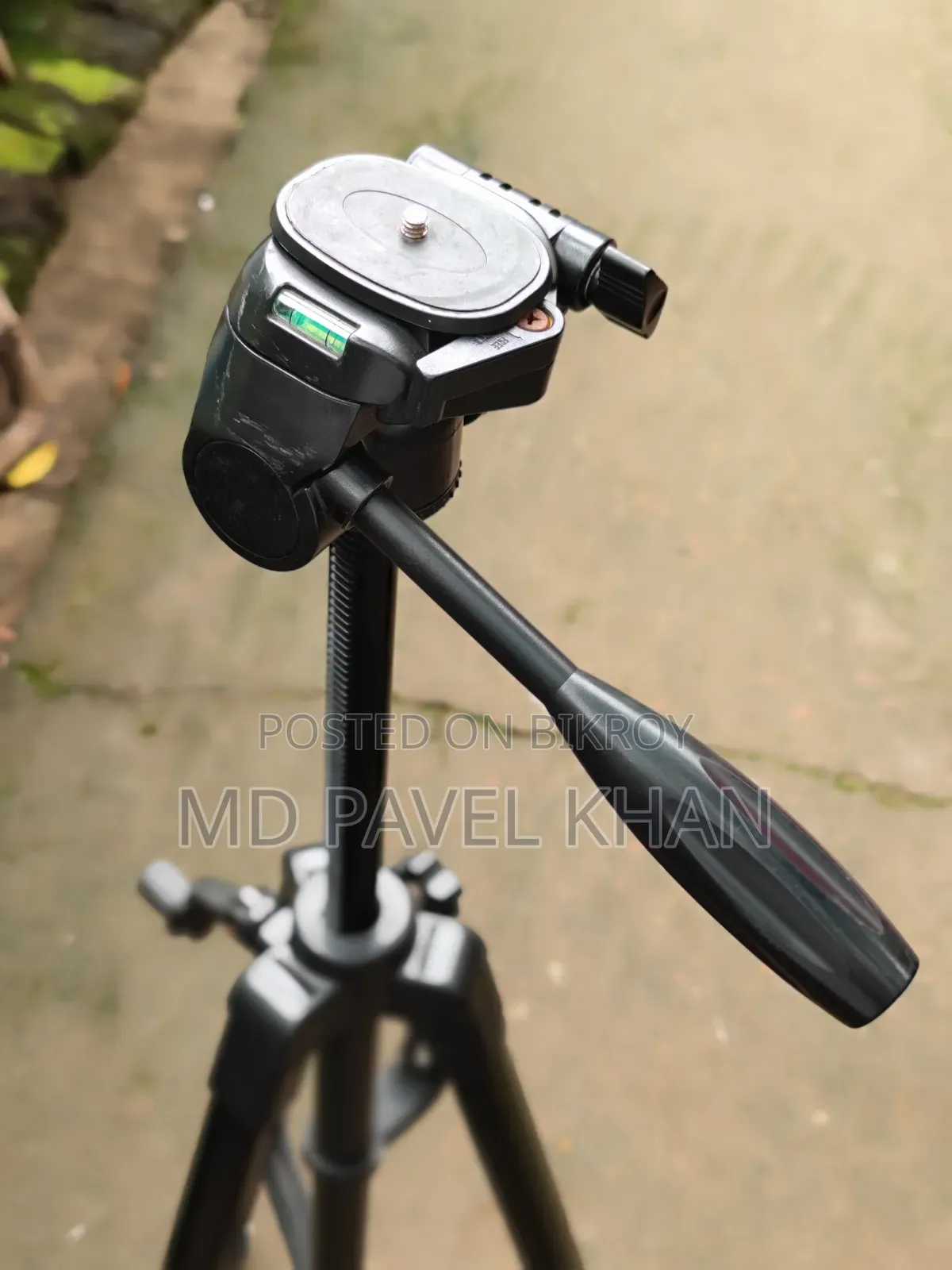 DIGIPOD 462 Tripod