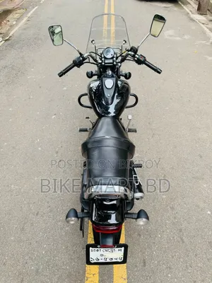 বাজাজ এভেঞ্জার ১৬০ স্ট্রিট ২০২৩ কালো