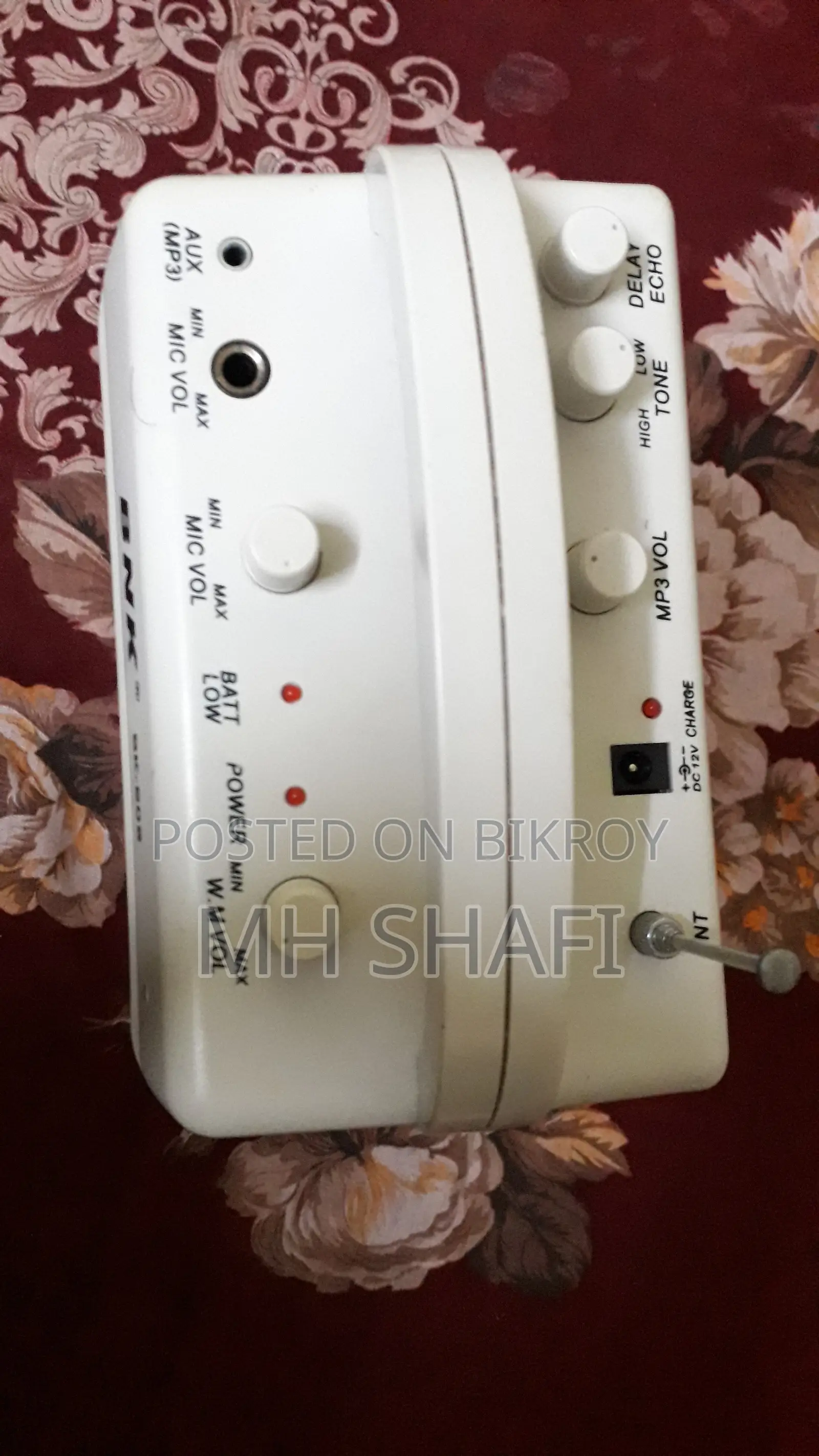 বিএনকে-২০৯ রিচার্জেবল পোর্টেবল পিএ মাইক্রোফোন এবং স্পিকার