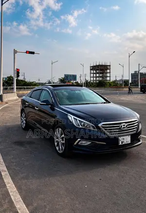 Hyundai Sonata Base Sedan Front-Wheel Drive (2.4L 4-cylinder 6-speed Automatic) 2017 Blue
