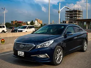 Hyundai Sonata Base Sedan Front-Wheel Drive (2.4L 4-cylinder 6-speed Automatic) 2017 Blue