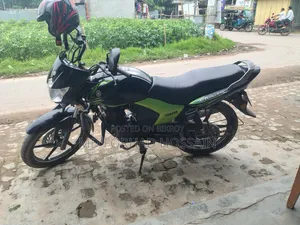 ইয়ামাহা স্যালুটো ১২৫ ২০১৭ কালো