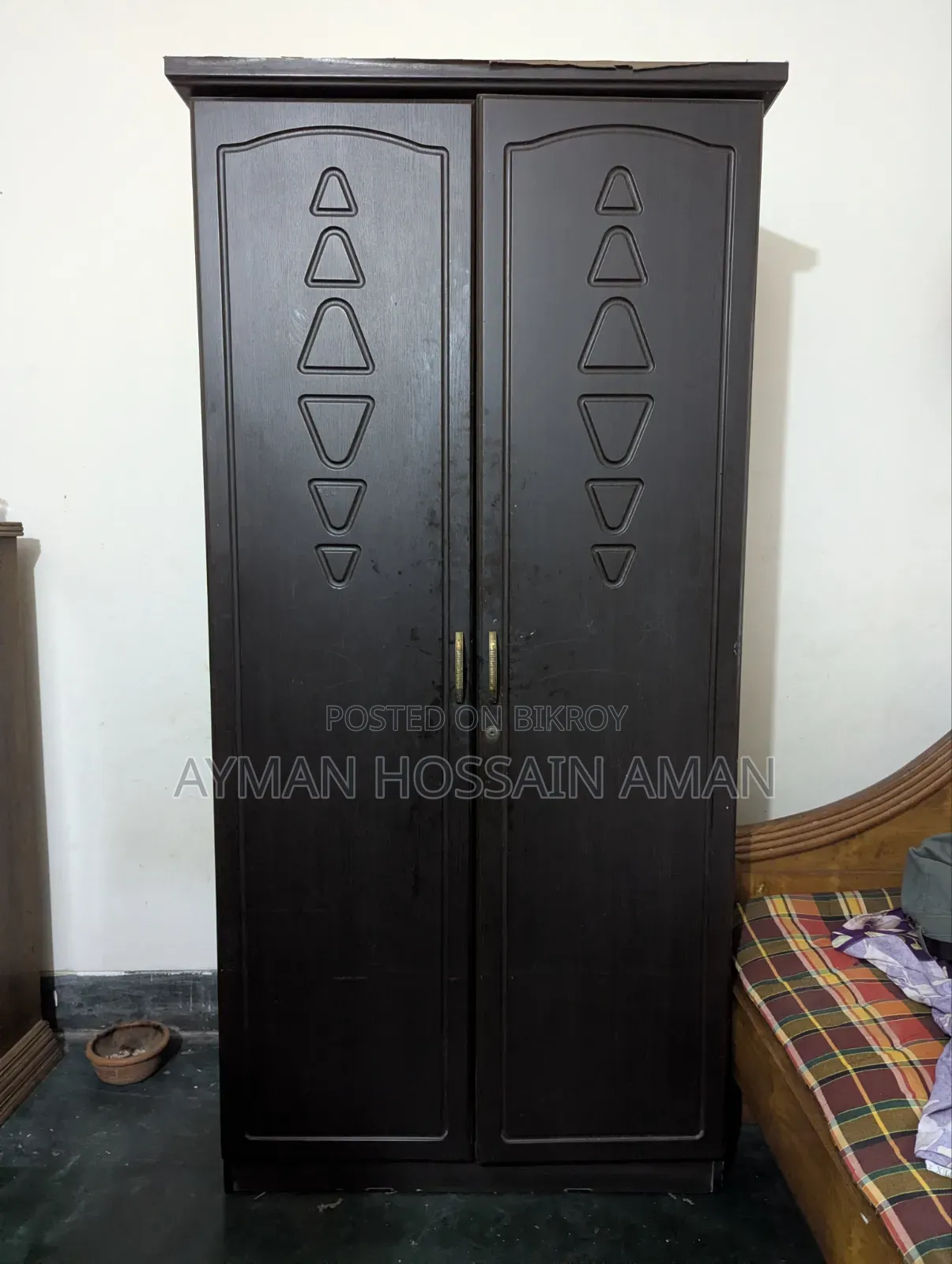 Almirah for Sale