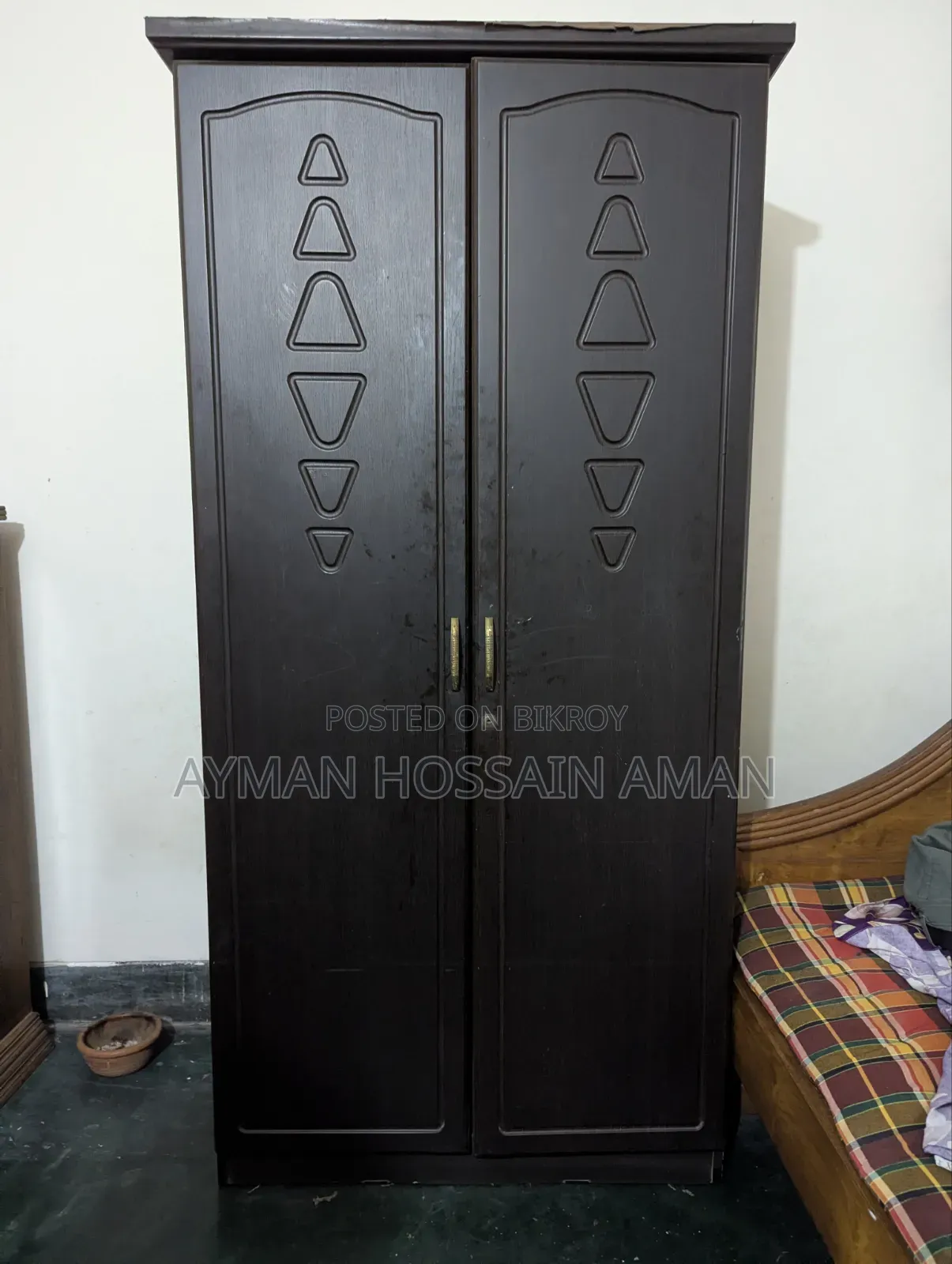 Almirah for Sale