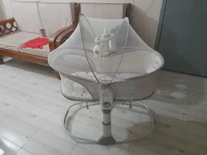 বেবি গিয়ার দোলনা