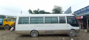 মিতসুবিশি ফুসোগ রোসা ২০০৫