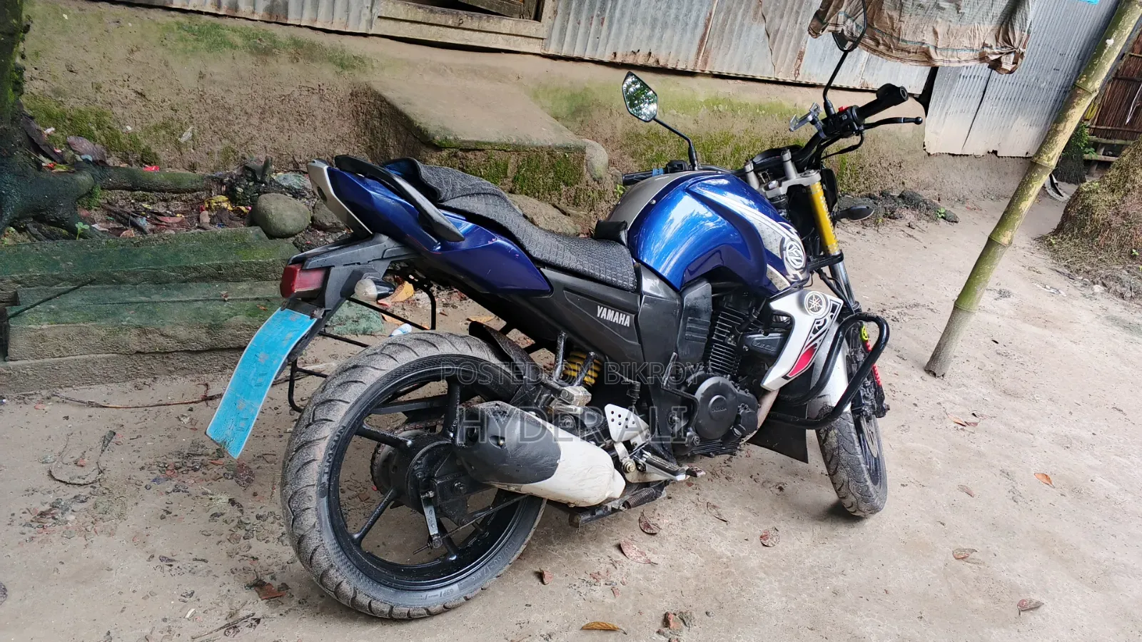 যামাহা এফজেড ২০১৫ নীল