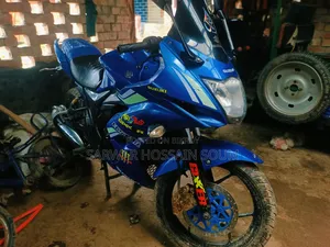 সুজুকি জিক্সার এসএফ ২০১৮ ব্লু