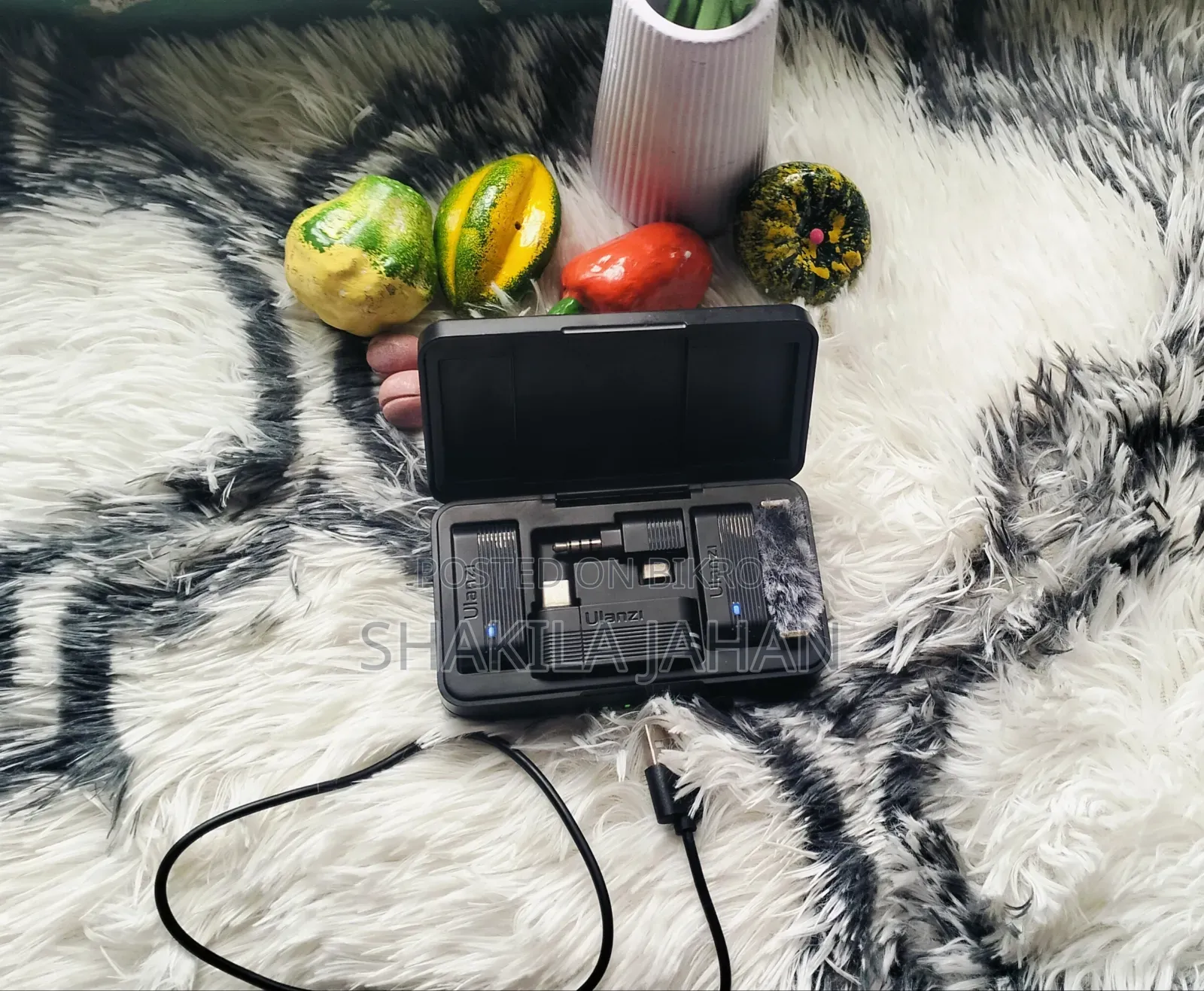 Ulanzi A100 Wireless Microphone Dual Mic Full Set