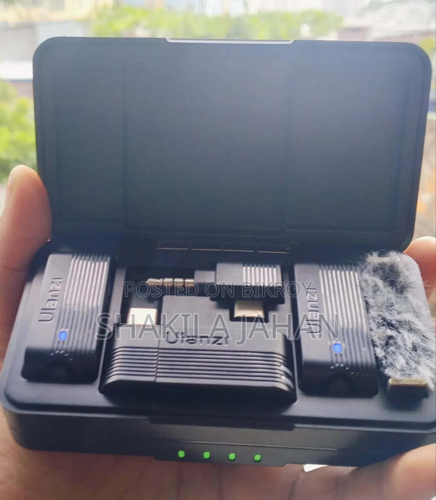 Ulanzi A100 Wireless Microphone Dual Mic Full Set