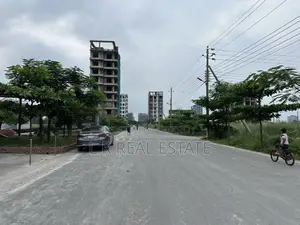 M Block 4 Katha South Facing Plot Urgent Sell Bashundhara R/A