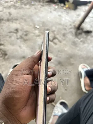Oppo F27 Pro+ 256 GB Yellow