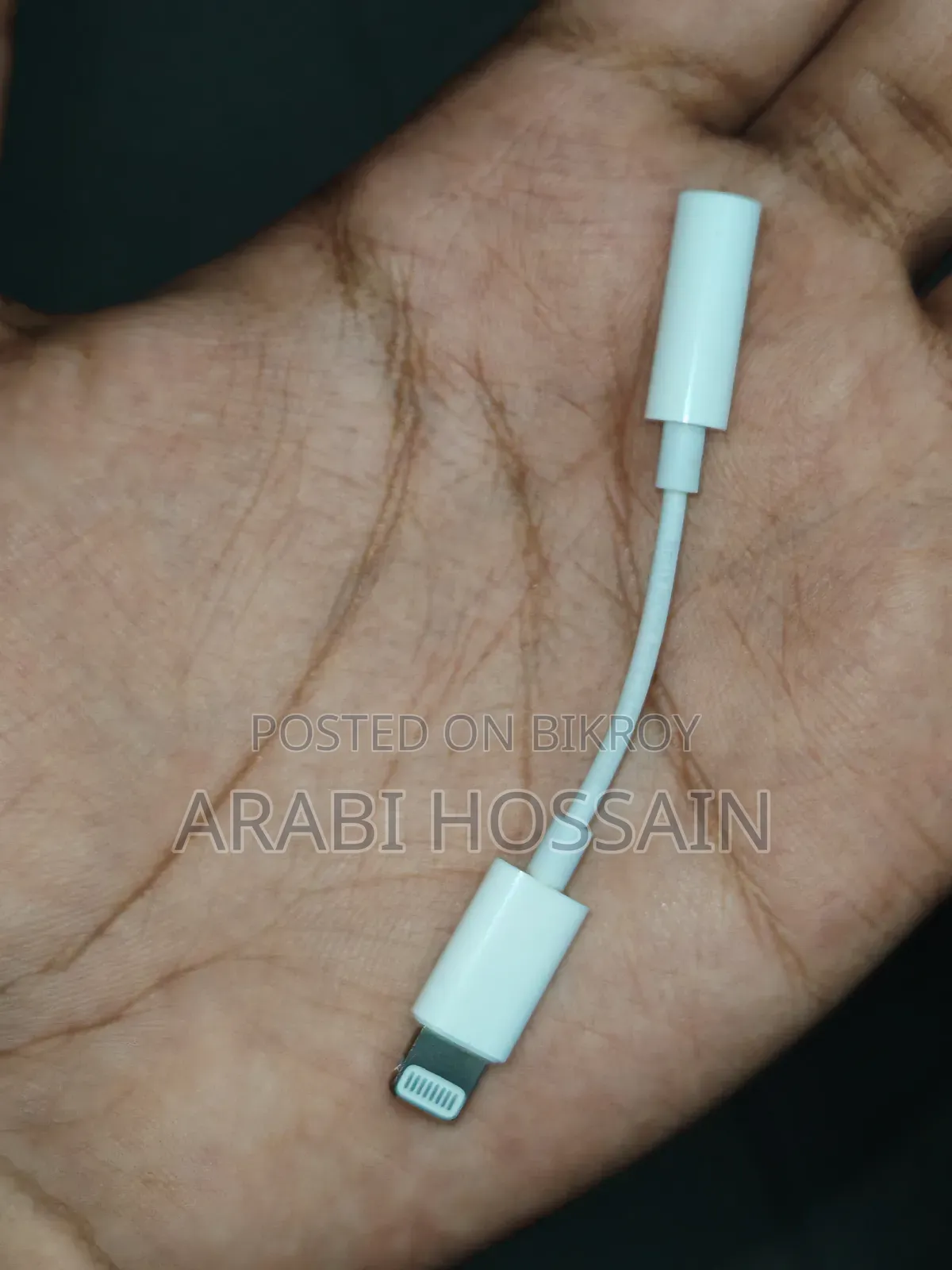Authentic Apple Lightning to 3.5 Mm Headphone Jack Adapter A1749