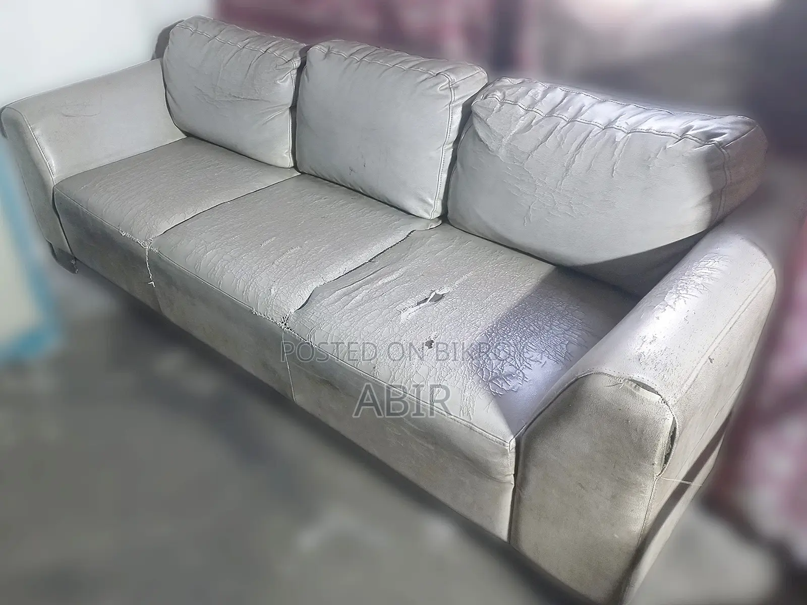 7 feet Big Divan Style Sofa