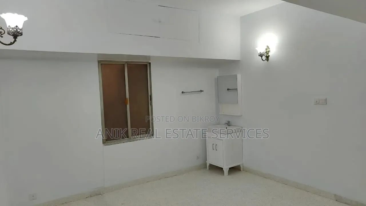 4 Bedroom Apartment in Anik Real Estate, Gulshan for Rent