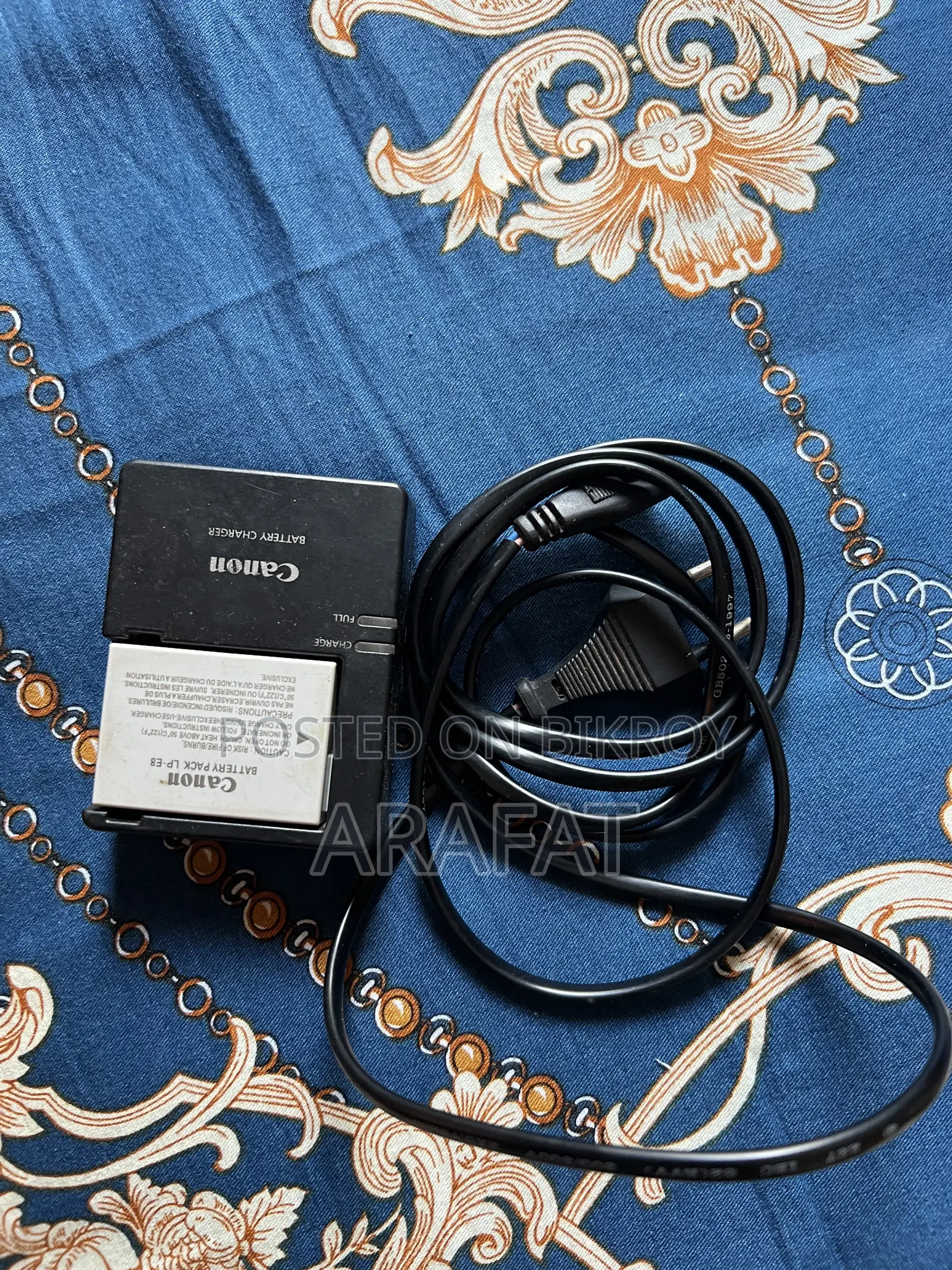 ক্যামেরা এবং লেন্স এবং ফ্ল্যাশ সবকিছু সেট