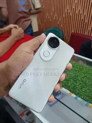 Vivo V50e 128 GB Silver