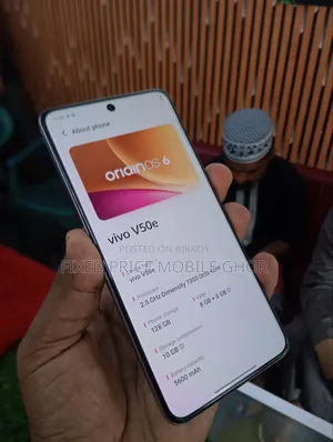 Vivo V50e 128 GB Silver