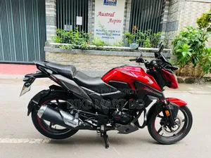 হোন্ডা এক্স-ব্লেড ১৬০ ২০২০ লাল