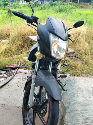 রানার বুলেট ১০০ ভি২ ২০২২ কালো