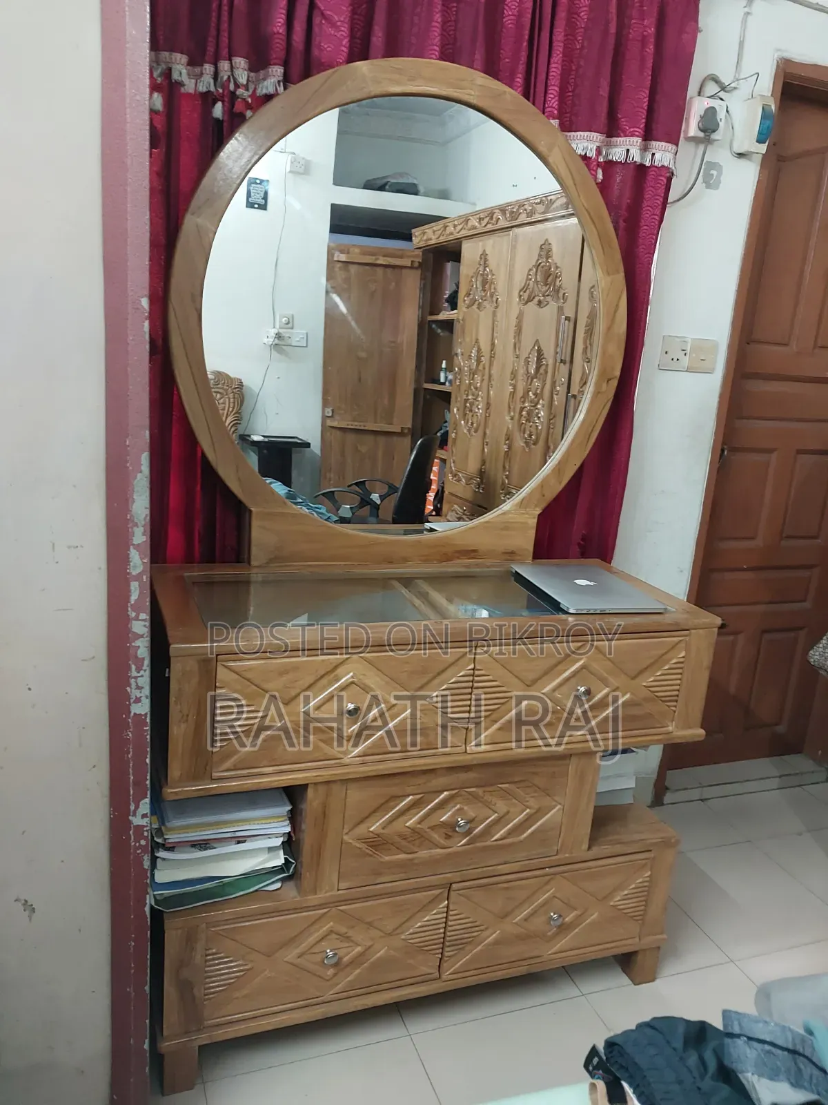 বিক্রি হবে – ১০০% সেগুন কাঠের ড্রেসিং টেবিল