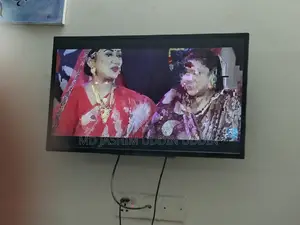 32" Smart TV