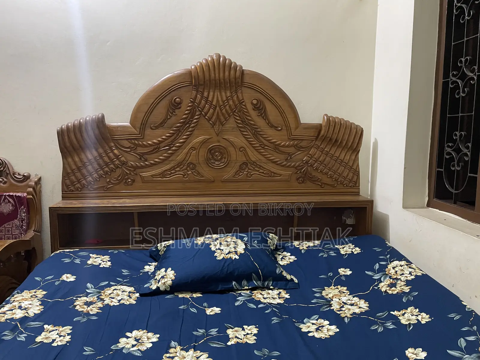 সেগুন কাঠের খাট