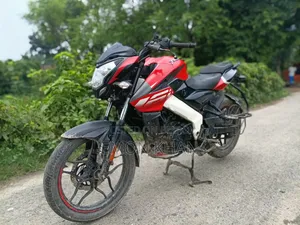 Bajaj Pulsar NS 160 2022 Red