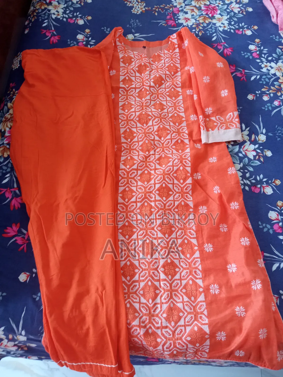 ২ পিস (সালোয়ার এবং কামিজ)