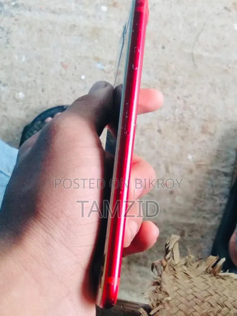 অ্যাপল আইফোন ৭ ১২৮ জিবি রেড