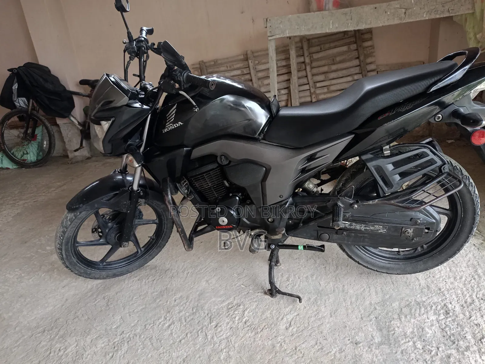 Honda CB 2017 Black