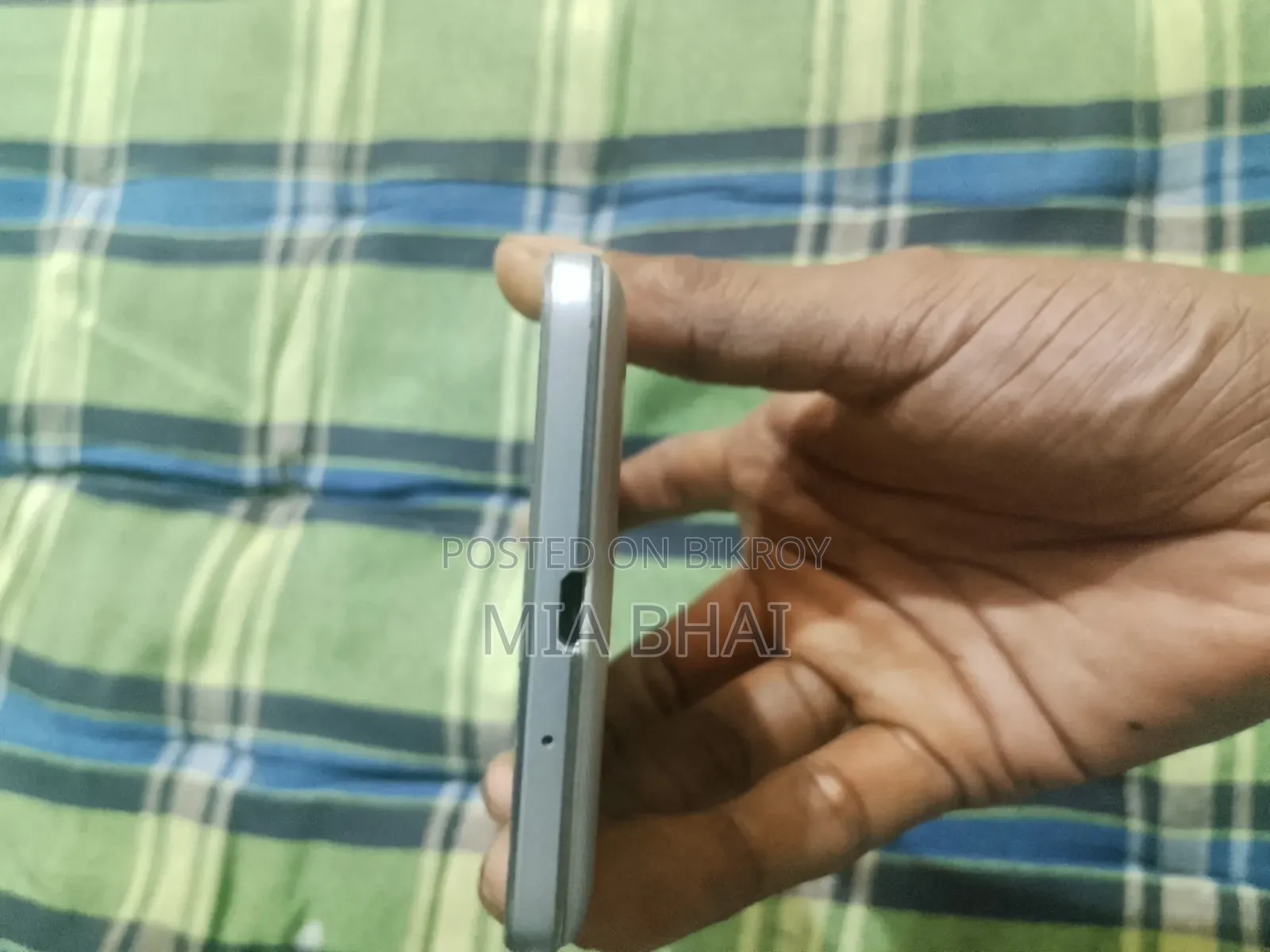 স্যামসাং গ্যালাক্সি জে২ প্রাইম ৮ জিবি কালো