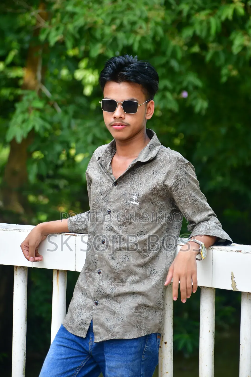 আমি একটি চাকরি খুজতাছি জেটা আমার খুব পয়জন