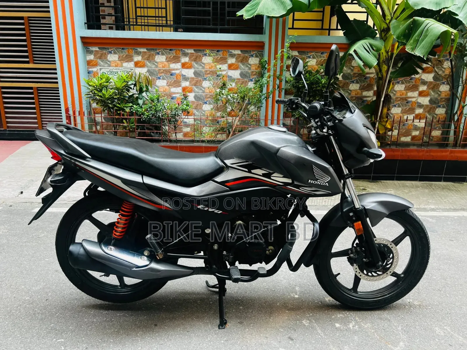 হোন্ডা লিভো ২০২১ গ্রে