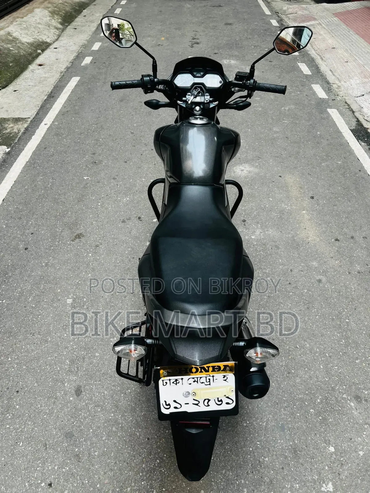 হোন্ডা লিভো ২০২১ গ্রে