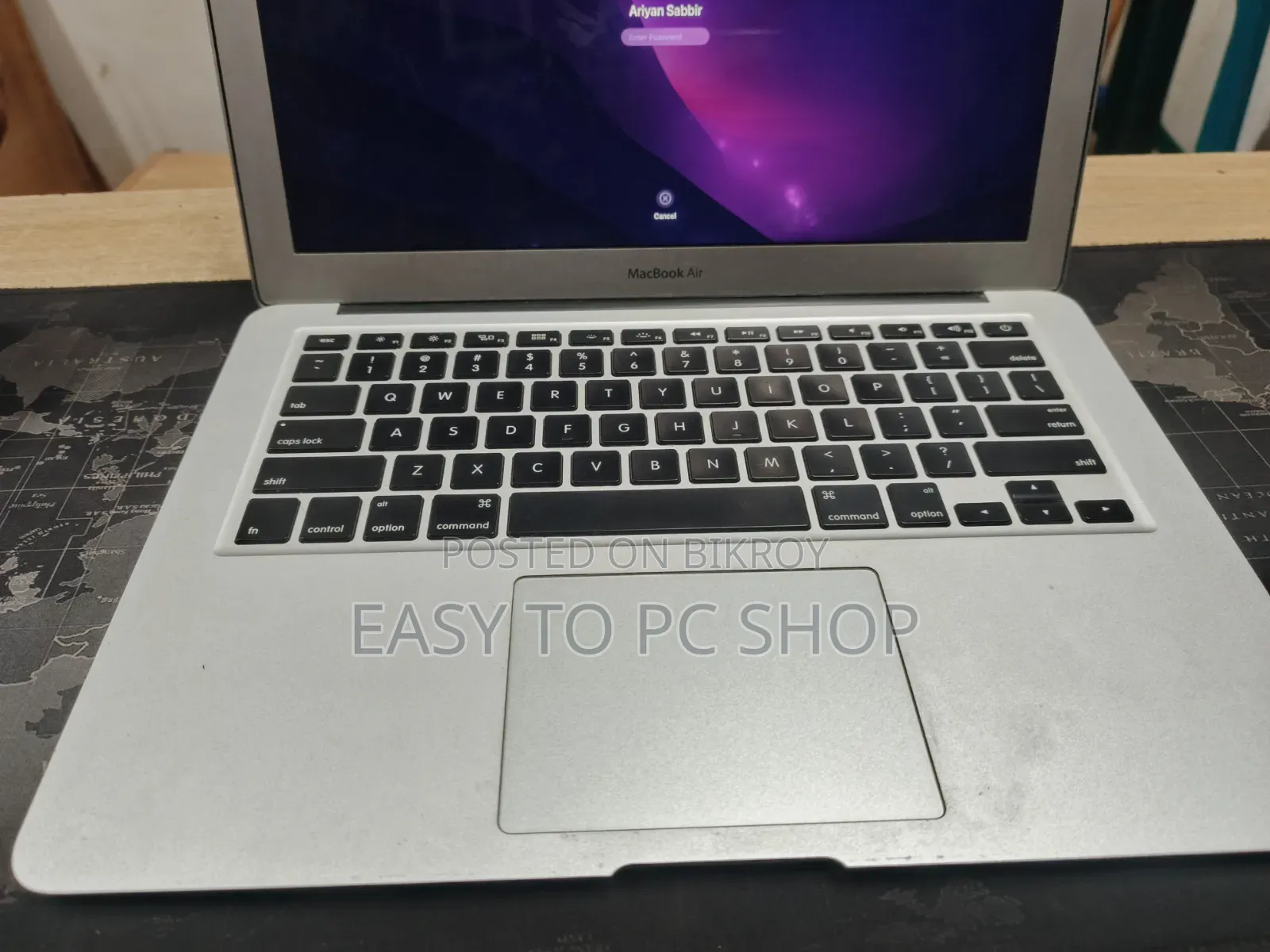 Laptop Apple MacBook Air 2017 8GB Intel Core i5 HDD+SSD 256GB