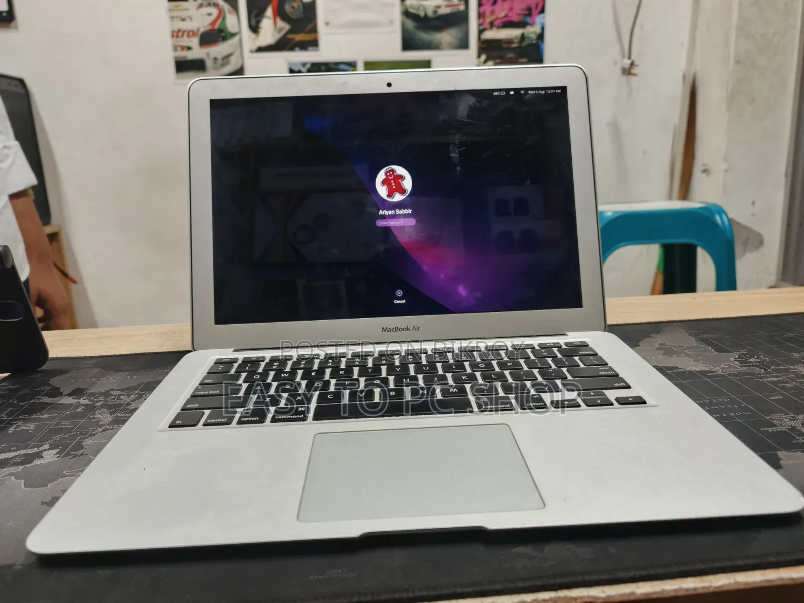 Laptop Apple MacBook Air 2017 8GB Intel Core i5 HDD+SSD 256GB