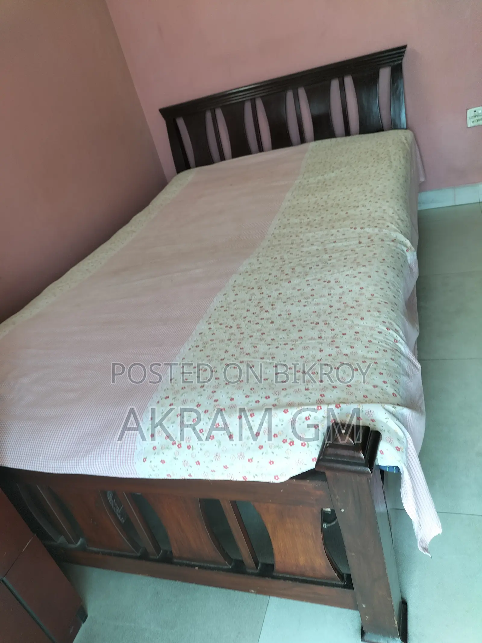 For Sell Bed and Reading Table