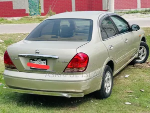 Nissan Sunny B15 Sedan 1.5 2004 Gold