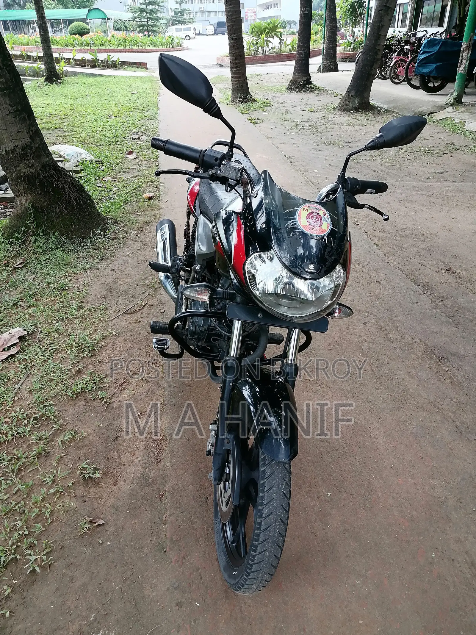 বাজাজ ডিসকভার ১২৫ ২০১৯ লাল