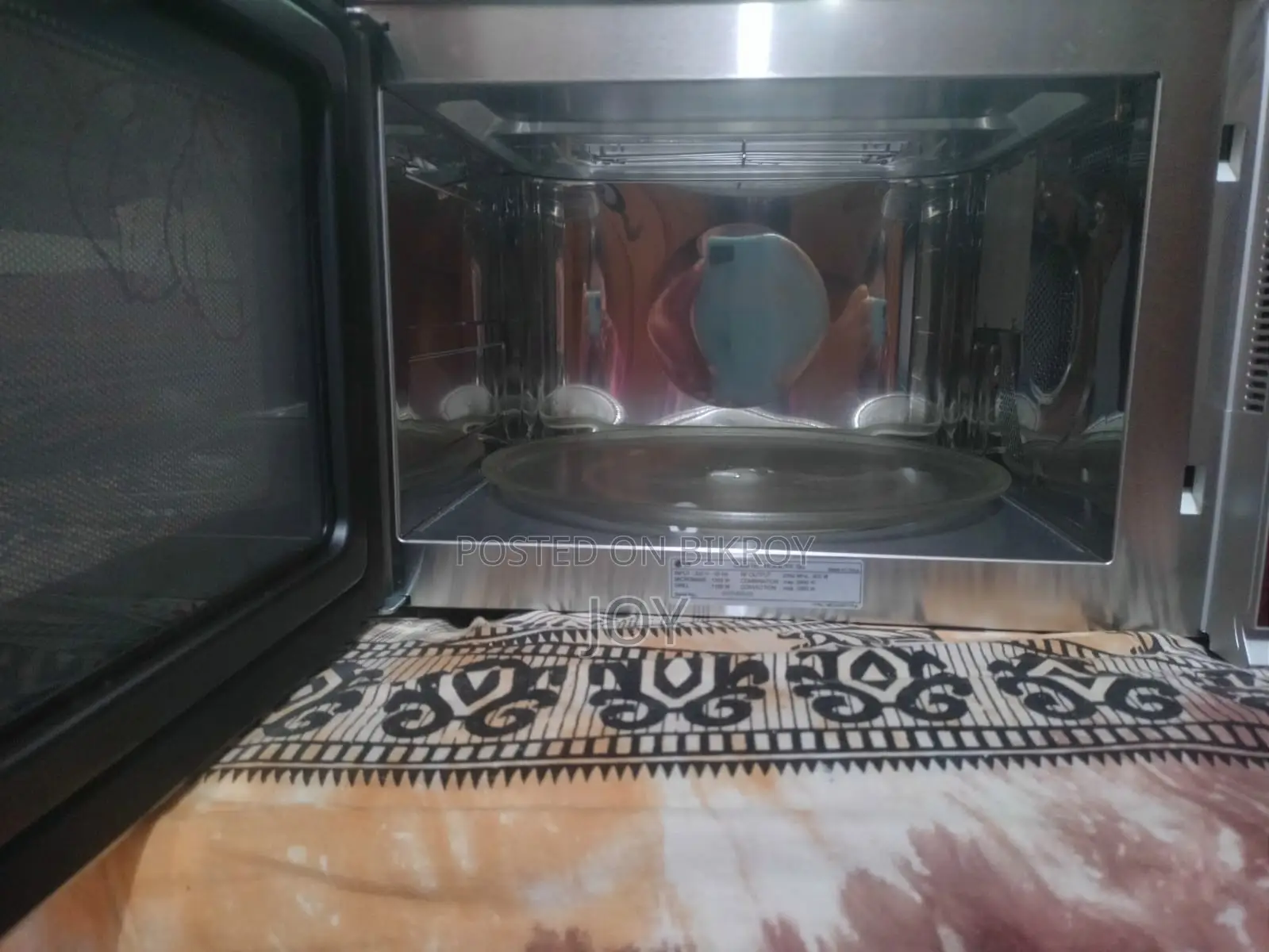 LG 30L Microwave Oven