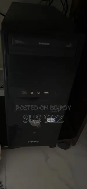 Desktop Computer Gigabyte GB-BXA8-5545 4GB Intel Core 2 Duo HDD 512GB
