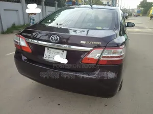 টয়োটা প্রিমিও ২০১৪ মেরুন