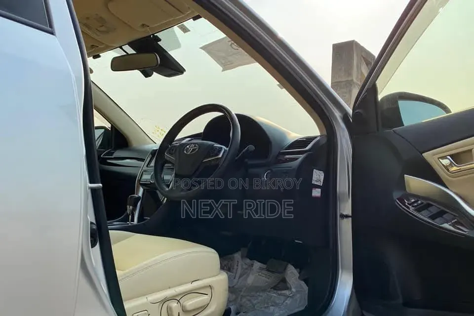 Toyota Allion 2019 Silver