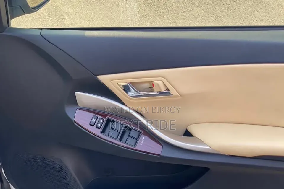 Toyota Allion 2019 Silver