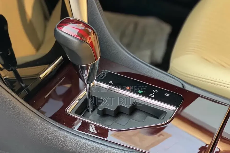 Toyota Allion 2019 Silver