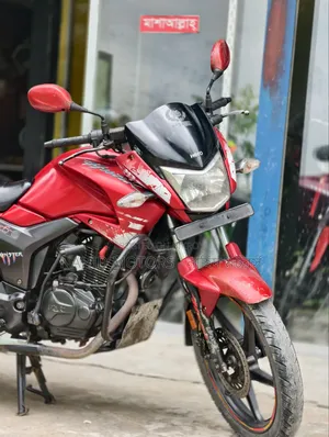 হিরো হাংক ২০১৮ লাল