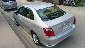 Toyota Axio 1.5 Hybrid 2Wheel Drive 2015 Silver