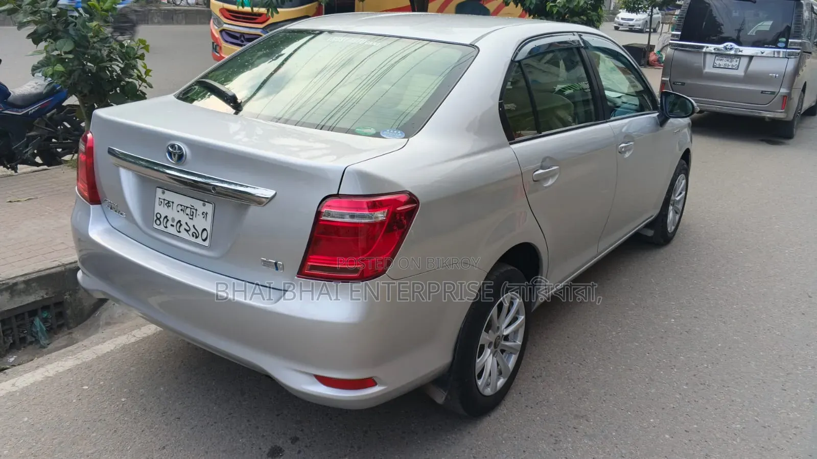 Toyota Axio 1.5 Hybrid 2Wheel Drive 2015 Silver