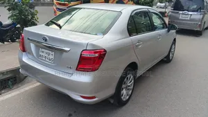 Toyota Axio 1.5 Hybrid 2Wheel Drive 2015 Silver